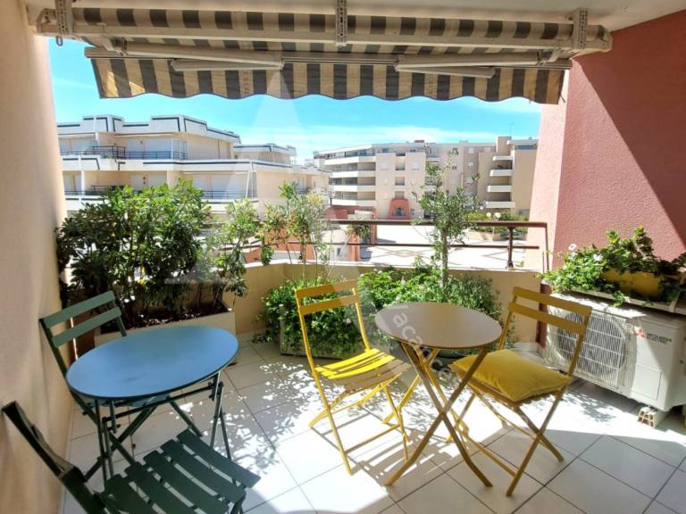 Holiday apartment with patio & pool | Beach nearby | Dogs allowed — photo 4