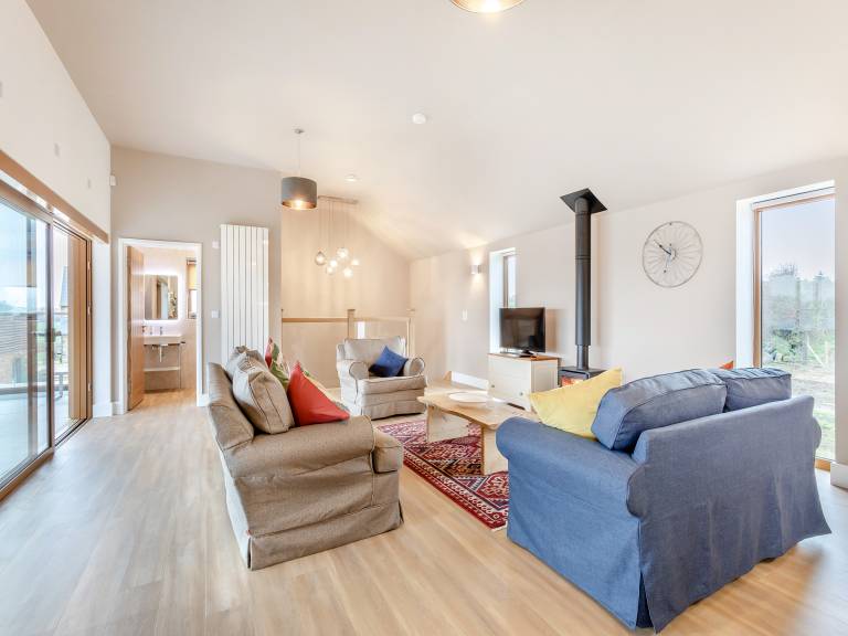 Family-oriented cottage with barbeque & yard | River view | Pet-friendly — photo 4