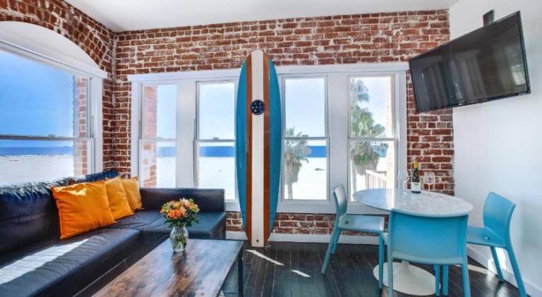 Venice Breeze Suites in Marina, CA