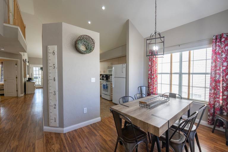 Condo with pool — photo 2