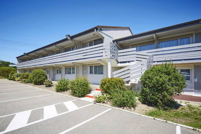 Campanile NATURE - Bordeaux Est Artigues in Lormont