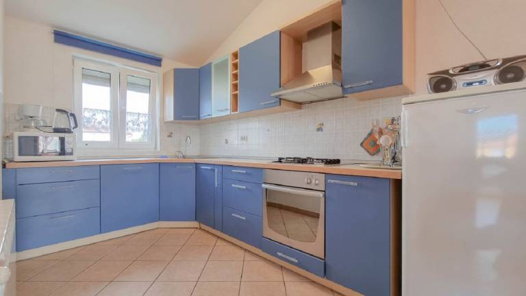 Dog-friendly apartment with private balcony, washing machine, air conditioning, WiFi — photo 5