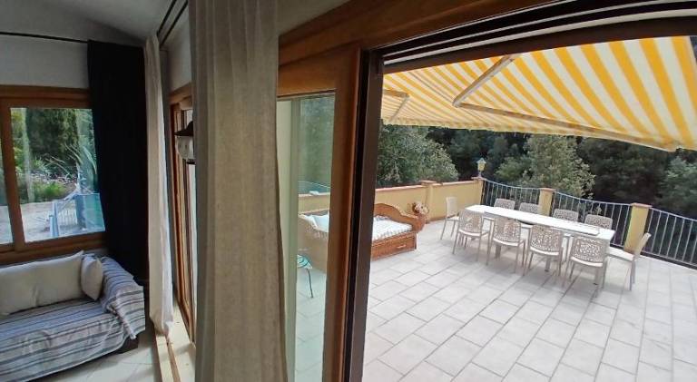Villa with pool & hot tub | Pets are welcome — photo 4