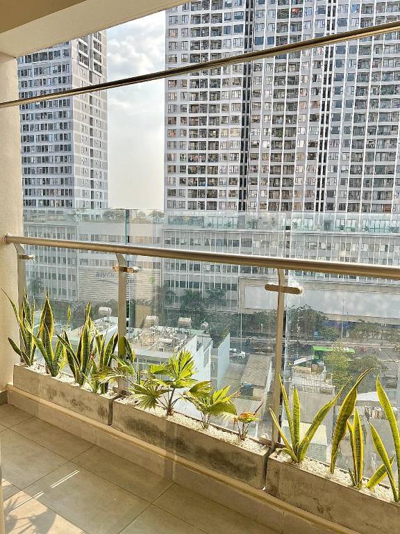 Holiday apartment with BBQ, pool & yard — photo 3