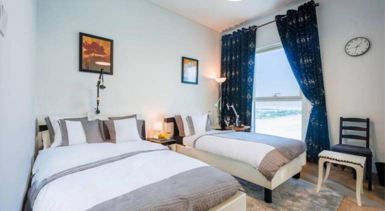 Holiday apartment with pool in Abu Dhabi