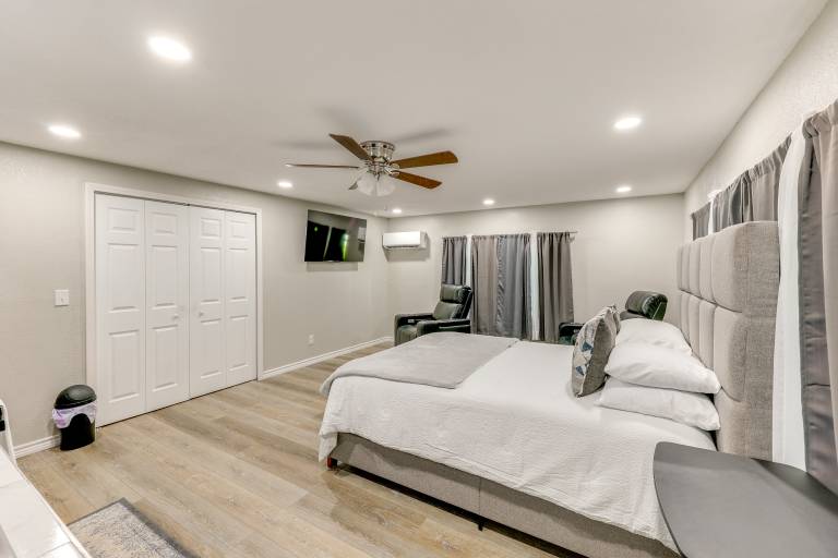 Private Yard: Pet-Friendly Studio in New Boston! — photo 4