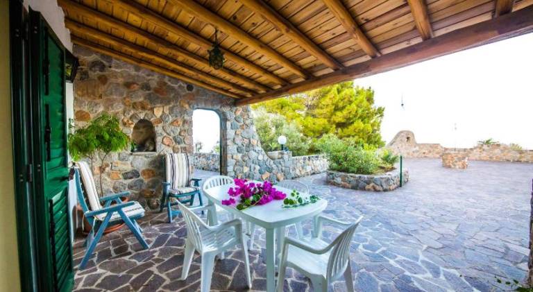 Beautiful vacation home | Pets are welcome in Lipari