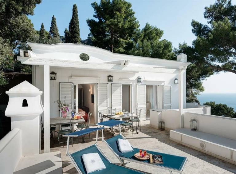 House  Capri