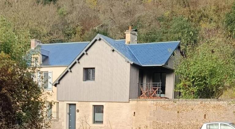 House with 1 room for 4 persons in Caen
