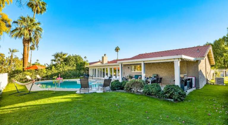 Vacation home with pool & hot tub | Suitable for remote work — photo 4