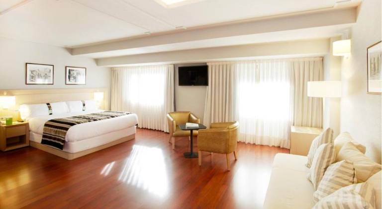 Suites Plaza Hotel & Wellness — photo 2