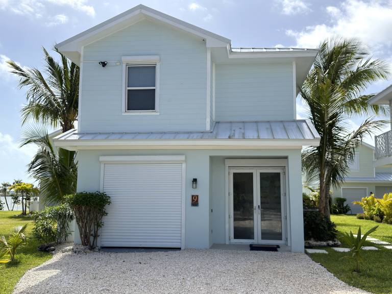 House  Treasure Cay