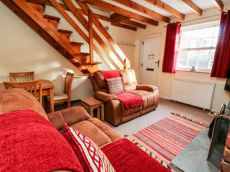 Family-friendly wonderful cottage with yard | Dogs allowed — photo 3