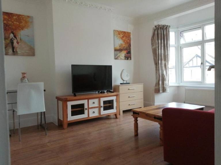 Apartment Romford