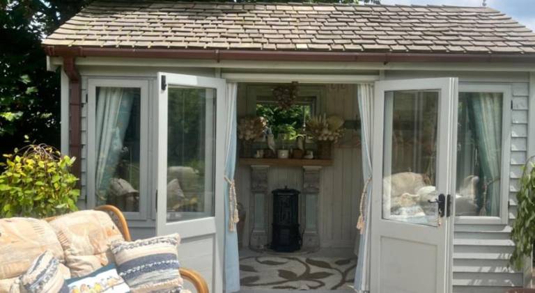 Birds and The Bees Summer House