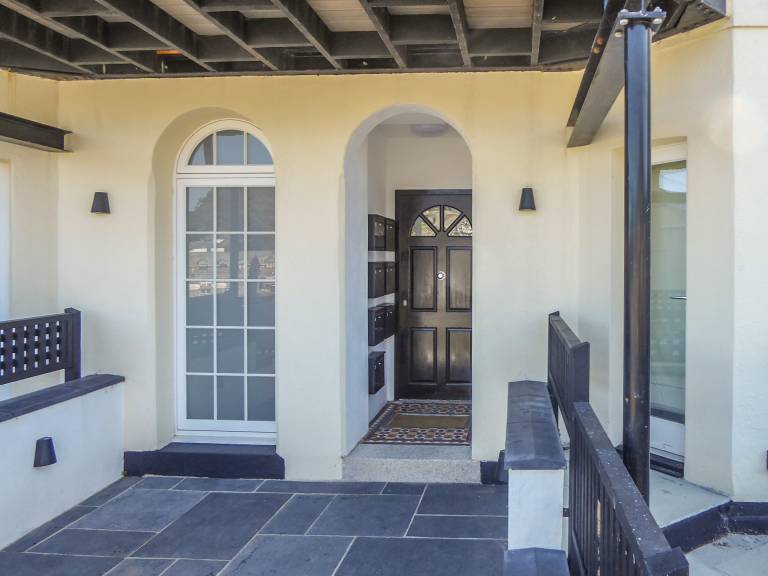 Family-oriented cottage | Beach view | Next to the beach | Pets allowed — photo 5