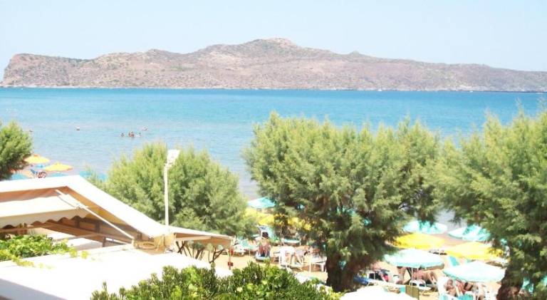 Kato Stalos Beach — photo 4