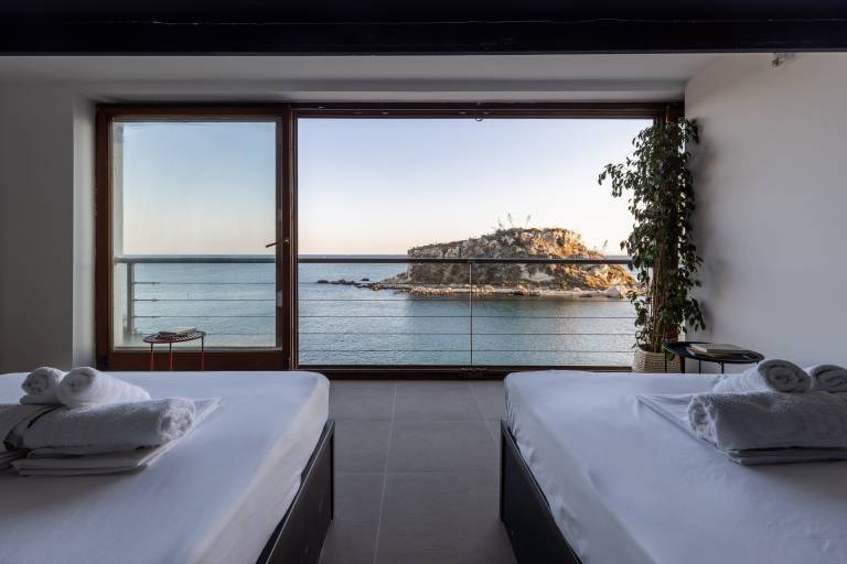 Hostel Pireas