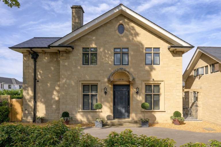 House  Cheltenham