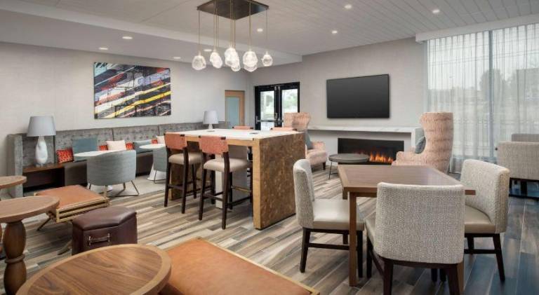 Hampton Inn Boston Logan Airport Chelsea — photo 2