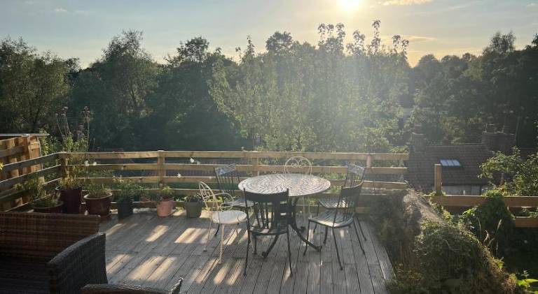 Country Cottage with Steam Railway Views — photo 4