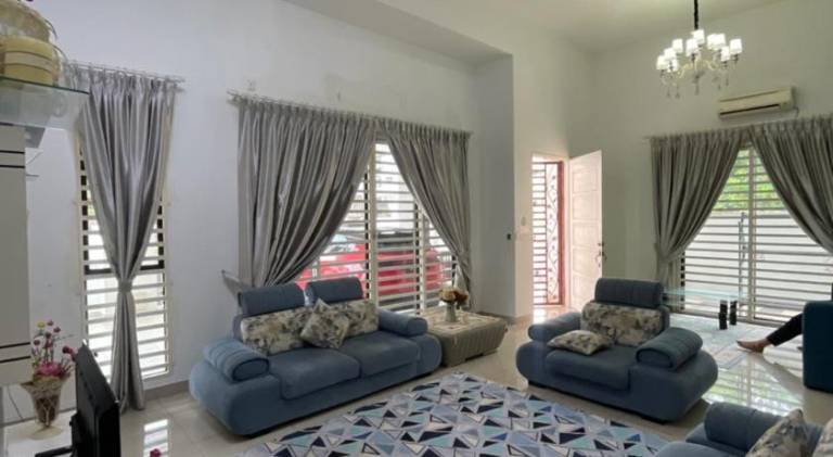 1000 m&sup2; Ferienhaus