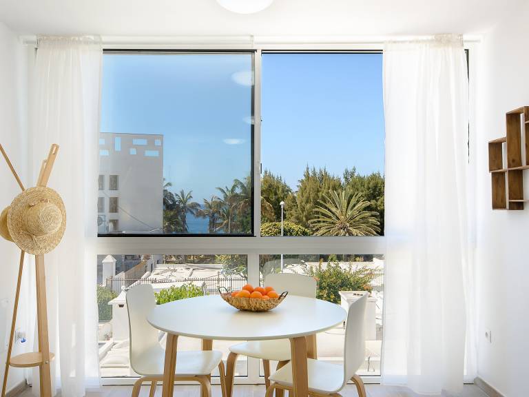 Ferienhaus direkt am Wasser in Puerto del Carmen, Lanzarote f&uuml;r max. 2 Personen