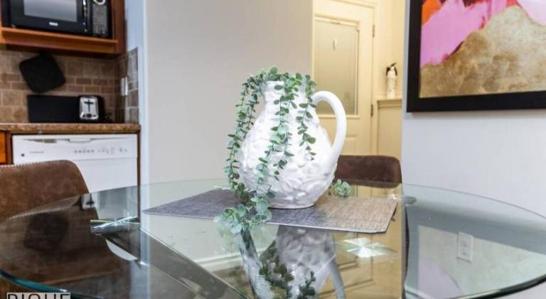 Chic Modern Vibes - Sleeps 6 - Netfix - Wifi - Long Stays — photo 5