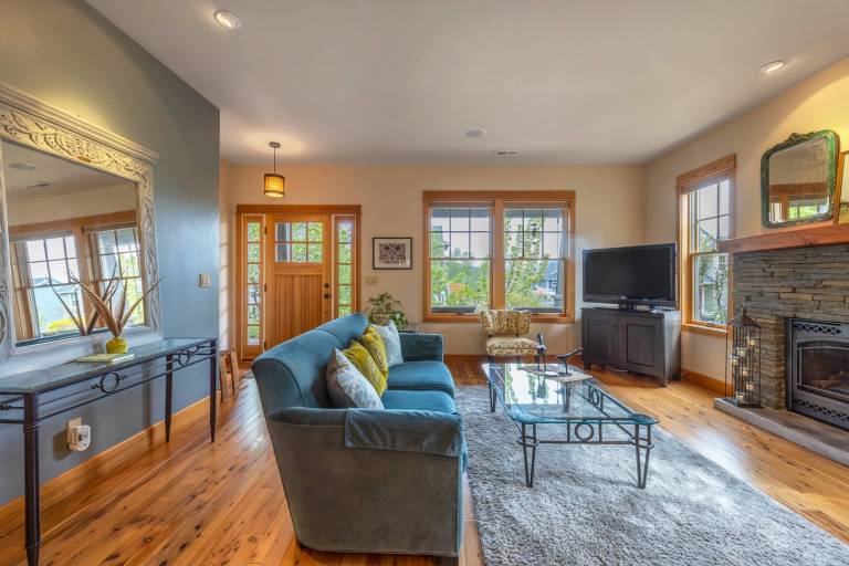 Family-oriented house with patio | Dogs allowed — photo 5