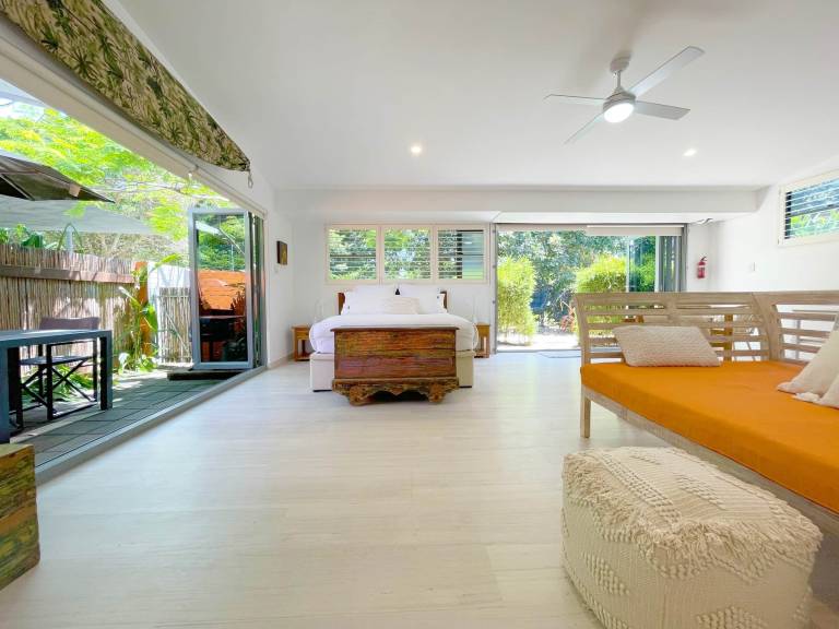 Villa Scotts Head