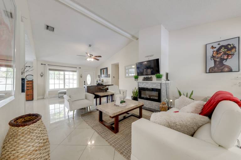 Fishing Dock & Canal Views: Fort Lauderdale Home! — photo 4