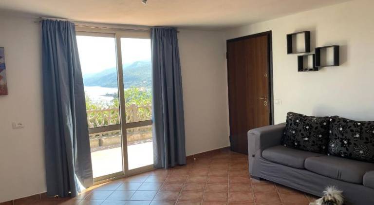 Holiday apartment with 3 rooms for 6 persons — photo 2