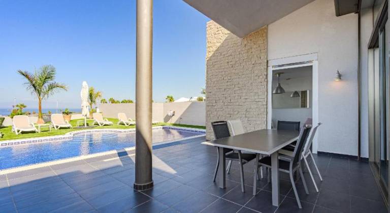 Villa with patio, private pool & garden — photo 3