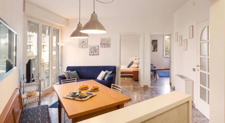 Holiday apartment with 2 rooms for 4 persons in Lazise