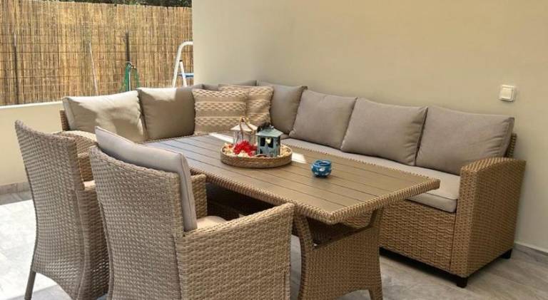 Villa with grill, patio & garden — photo 3