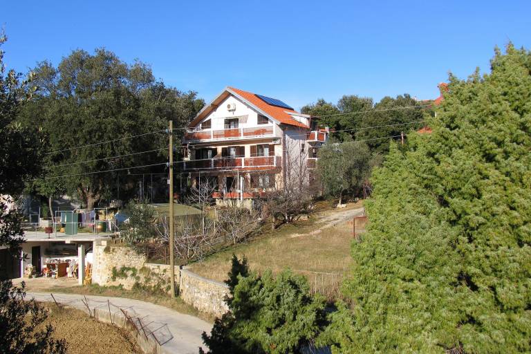 Three bedroom apartment with balcony and sea view Supetarska Draga - Gonar, Rab (A-4999-c) in Rab