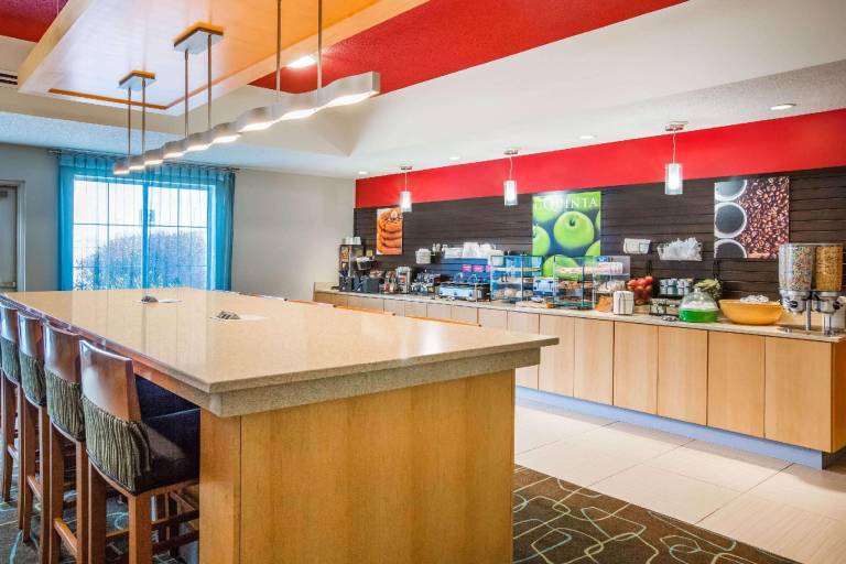 La Quinta Inn & Suites by Wyndham North Platte — photo 4