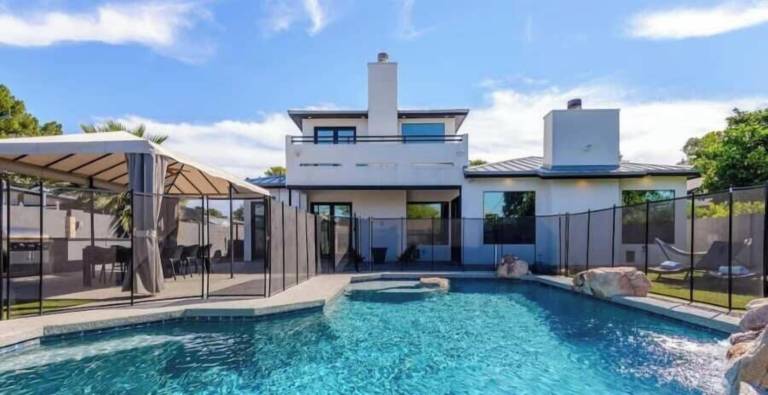 House  Orange Grove Estates