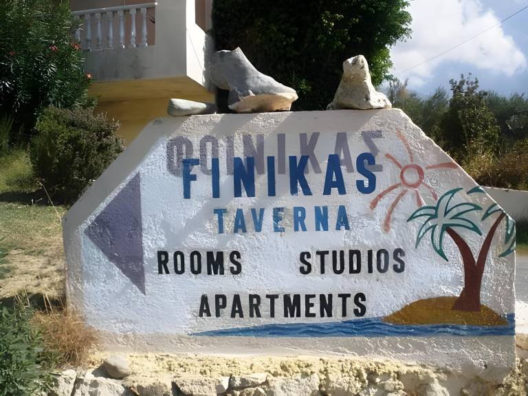 Serviced apartment with terrace & garden in Rethymno