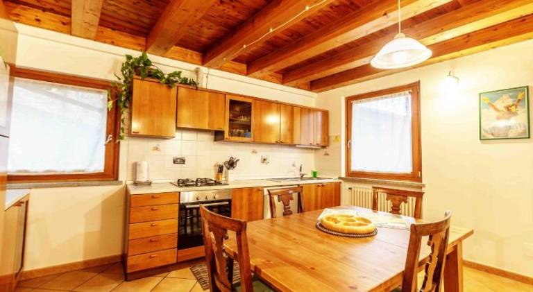 Beautiful rental apartment with yard | Pets are welcome — photo 5