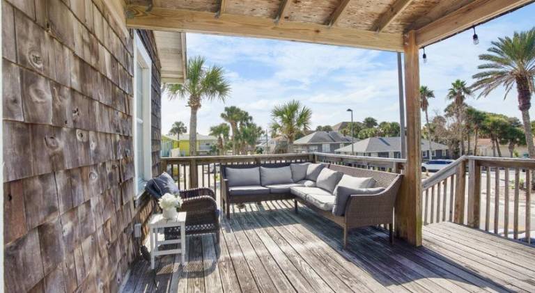 Be A Nomad - Historic 6BR Cottage Steps to Jacksonville Beach Sleeps 12 — photo 4