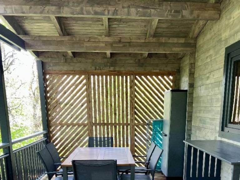 Chalet with terrace & pool — photo 5