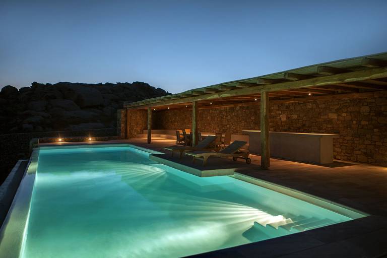 2,823 Mykonos Villa Rentals from $99 | HomeToGo