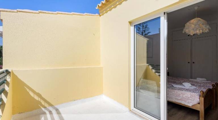 Fully equipped villa with private pool, barbeque & yard | Pet-friendly — photo 5
