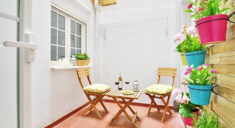 Holiday apartment | Close to Cathedral-Basilica of Our Lady of the Pillar | Pets allowed — photo 5