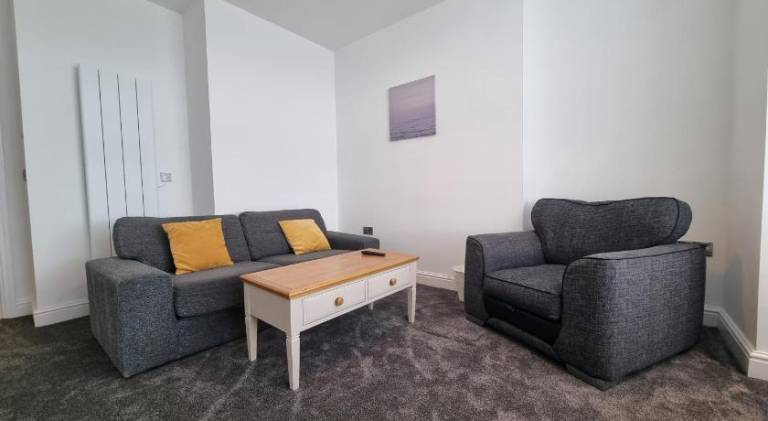 Rental apartment with 2 rooms for 4 persons — photo 4