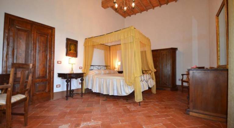 Villa with pool — photo 2