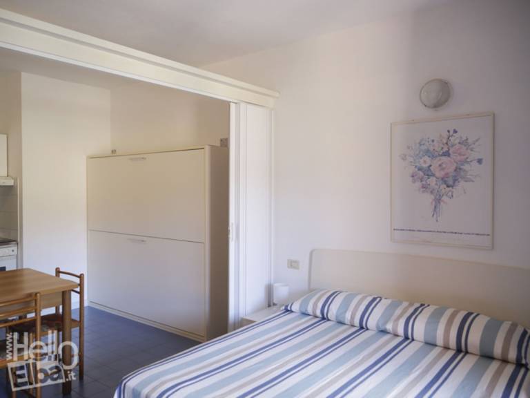 Holiday apartment with terrace — photo 4