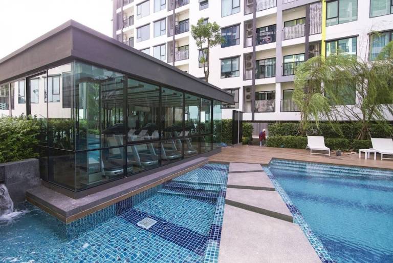 Appartement en copropriété  Phra Khanong