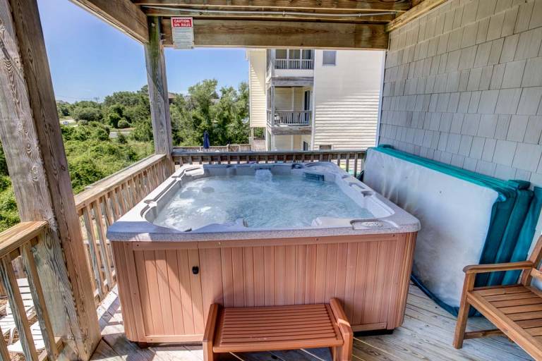 Beacon's Watch 1800 ft from the Beach Dog Friendly, Private Pool, Hot Tub Corolla — photo 3